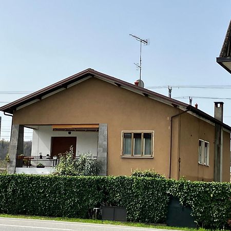 Lake View Villa Дормелето Екстериор снимка